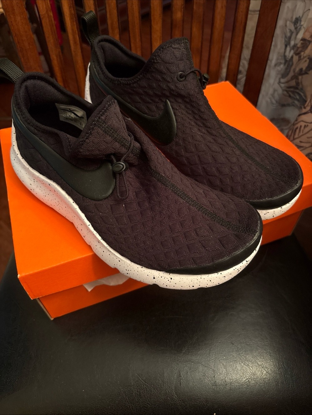 Nike Womens Slip-On Athletic Shoes - Black/White